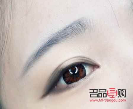 最簡單的眼妝需要什么(最簡單的眼妝需要什么材料)