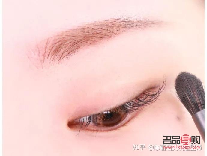 學生眼妝怎么化才好看？教你打造自然清新的校園眼妝