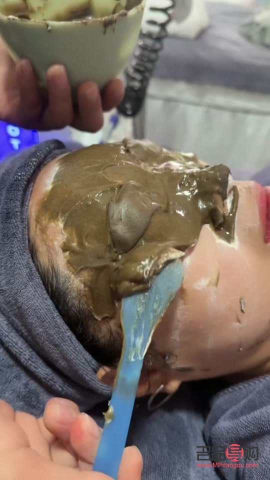 哪兒有學美發美容(哪兒有學美發美容的地方)
