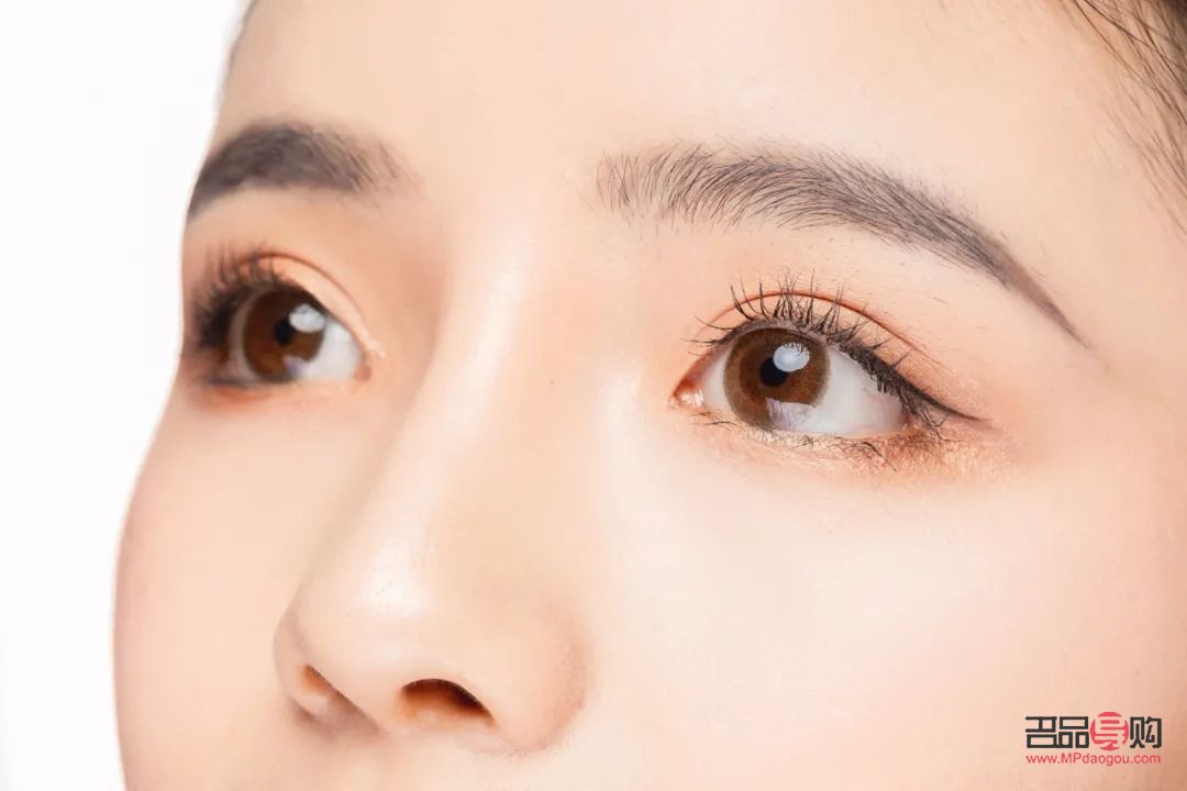 腫眼泡吸脂價位及效果持久性探討