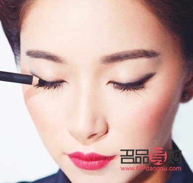 眼睛內雙的女生可以做雙眼皮手術嗎？
