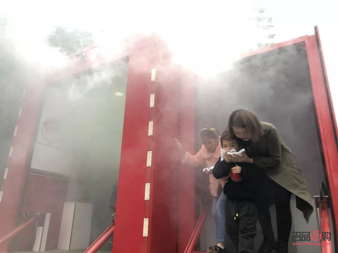 妹子生氣了，選什么禮物來“滅火”？