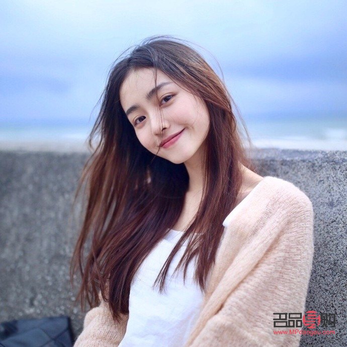 美容師能聊什么呢(美容師能聊什么呢女生)
