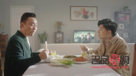 送父母10萬禮物，孝心與選擇的思考