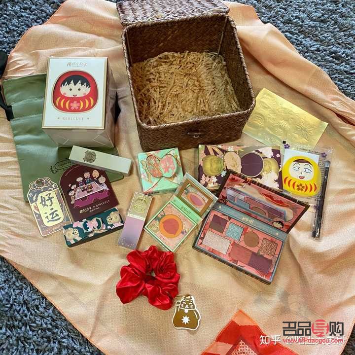 <h3>男生給女生寄什么禮物？一份細(xì)致入微的禮物指南</h3>