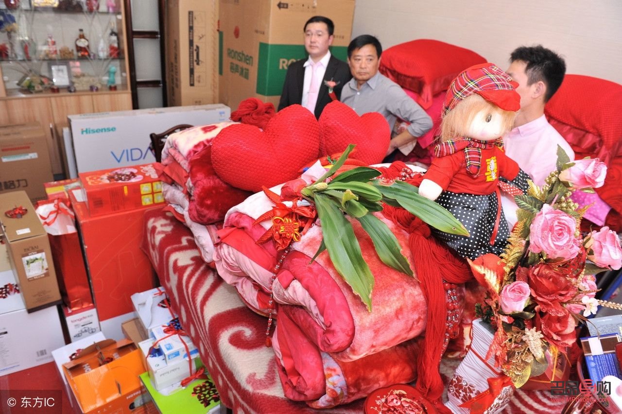 <h3>農村結婚禮物盒的擺放傳統與講究</h3>