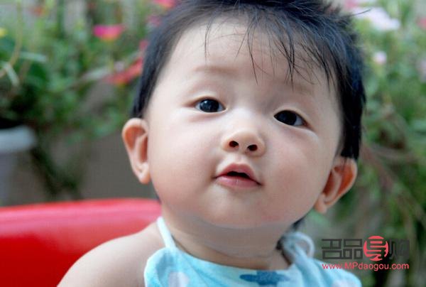 <h3>小孩成長發育期的護理要點</h3>