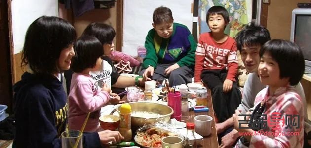 美容院儀器多少錢(美容院儀器多少錢一臺)