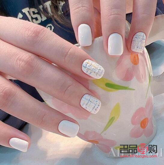 美甲美容：指尖上的藝術與時尚