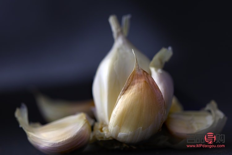 <h3>蒜的美容妙用：天然護(hù)膚秘籍</h3>