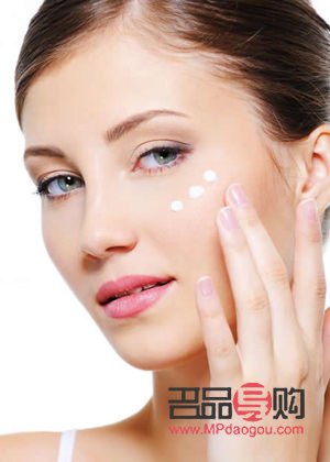 <h3>探索傳統智慧：去眼窩凹陷的土方法</h3>