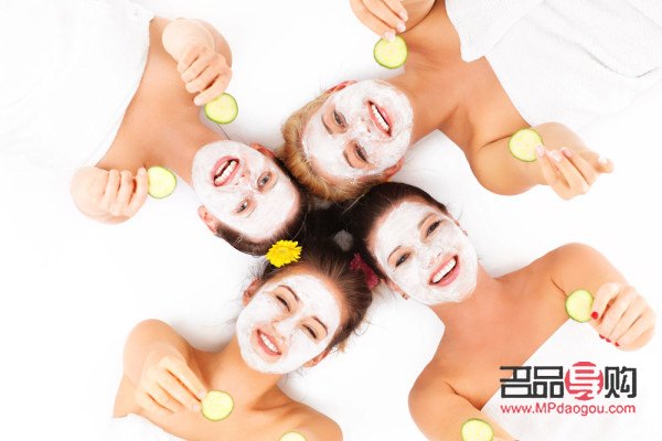 <h3>化妝彩妝清洗全攻略：讓肌膚回歸自然清爽</h3>