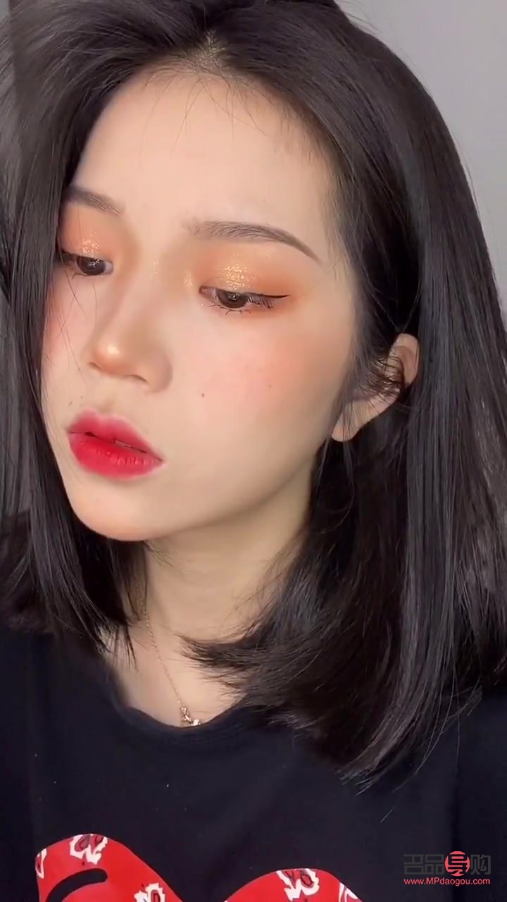 彩妝怎么畫日常妝(彩妝怎么畫日常妝容)
