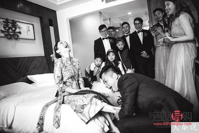 <h3>提親時女方應回贈何種禮物？</h3>