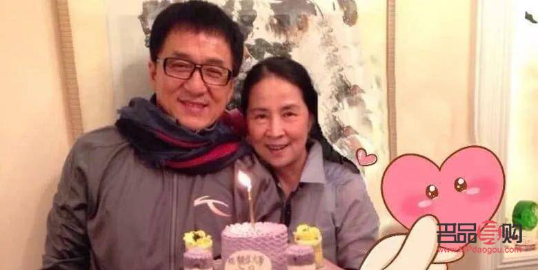 賣彩妝怎么發句子(賣彩妝怎么發句子吸引人)