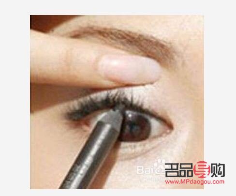 畫眼線用什么筆最好初學者(畫眼線用什么筆最好初學者用)