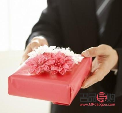 老板怎么過生日送禮物(老板怎么過生日送禮物呢)