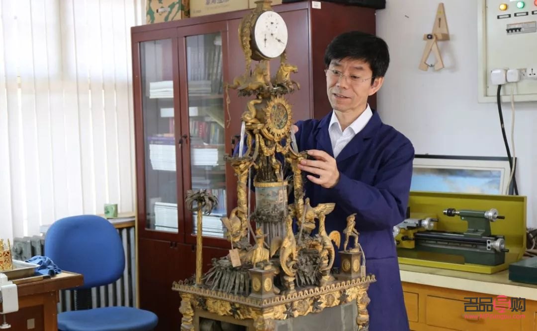 彩妝怎么成這樣(彩妝如何)