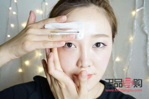 畫彩妝怎么卸妝(畫彩妝怎么卸妝最干凈)