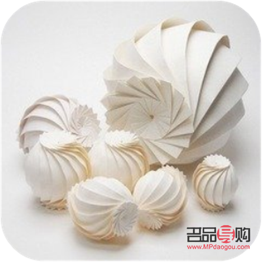 手工折紙藝術：為女元旦精心折疊的特別禮物