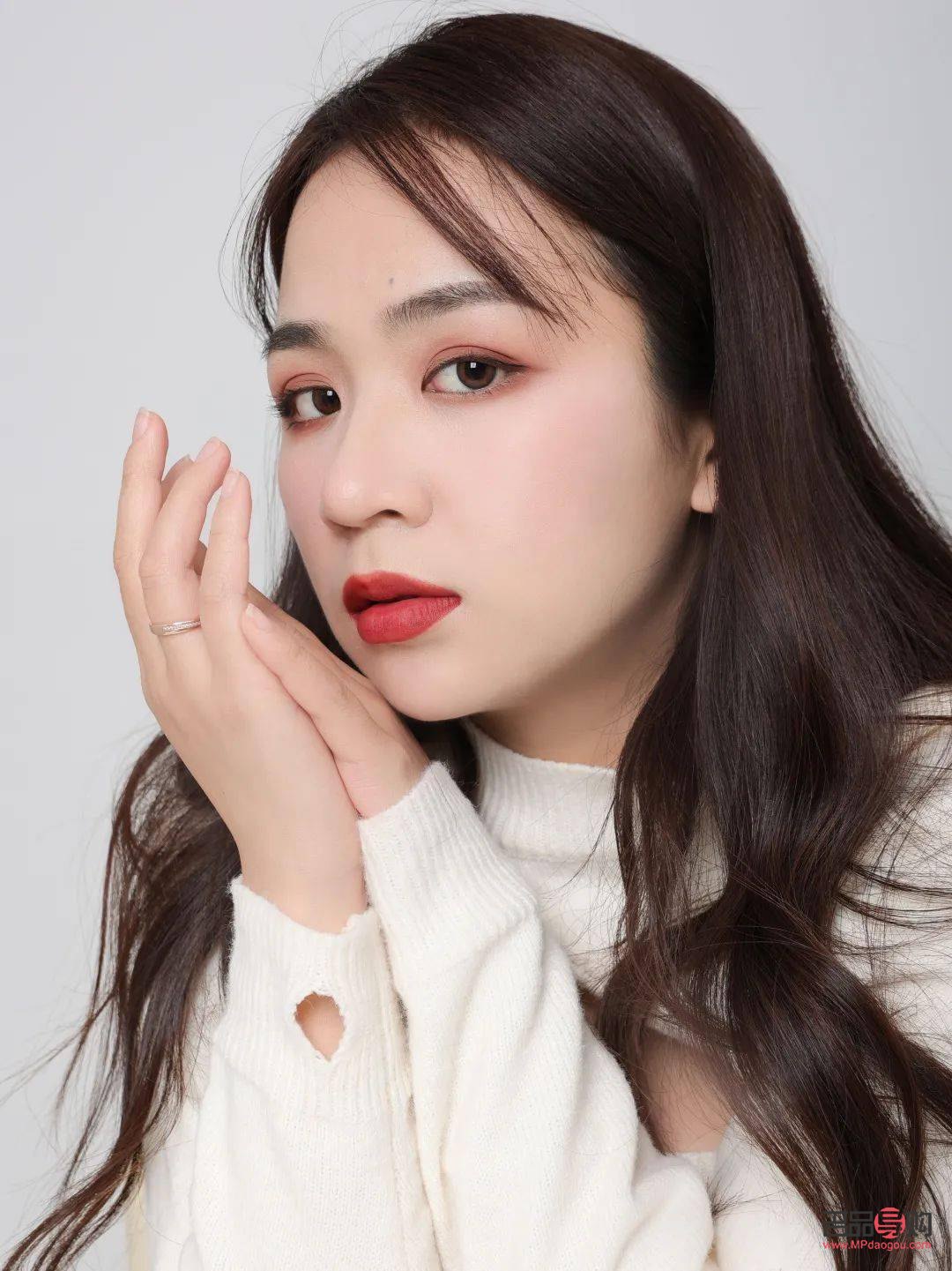 女生怎么選擇彩妝(女生怎么選擇彩妝顏色)