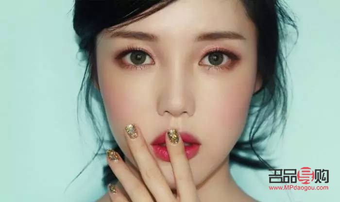女生怎么選擇彩妝(女生怎么選擇彩妝顏色)