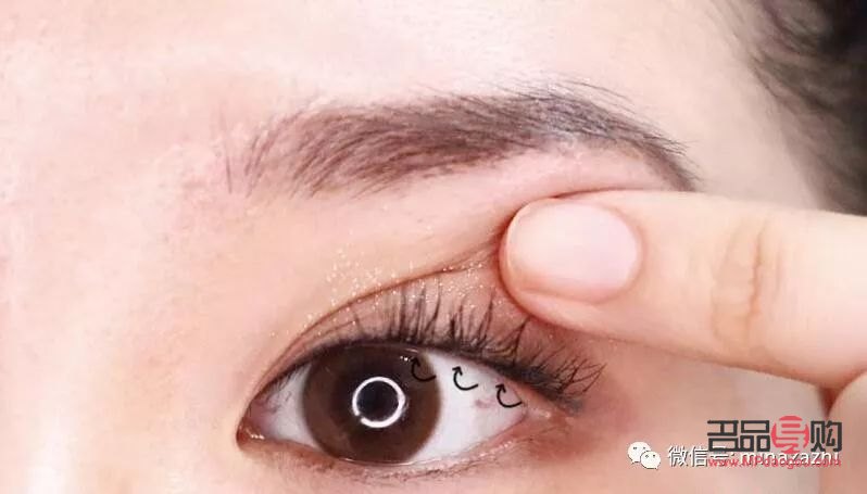 眼尾溝：魅力之眼的神秘印記