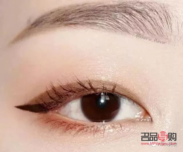 秋水明眸，探尋最迷人的眼型之美