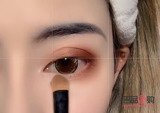 日常眼妝教程，學生也能輕松上手