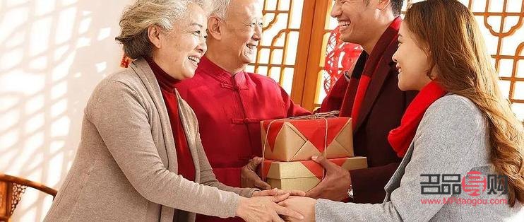 長輩請吃飯，如何選擇一份貼心禮物？