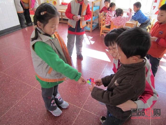 送對象妹妹禮物送什么(送對象妹妹禮物送什么花比較合適)