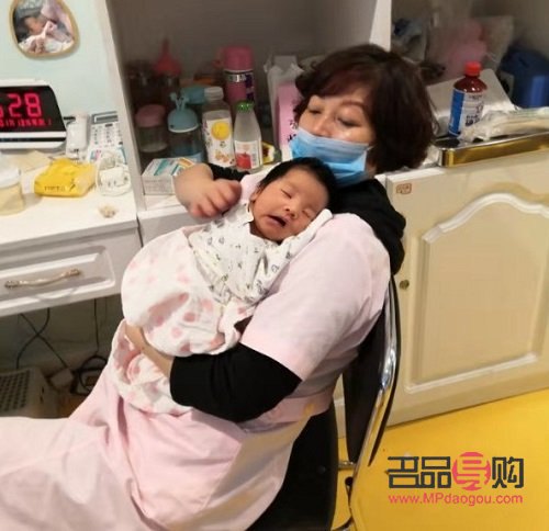 <h3>新生兒身體護理全攻略：呵護寶寶健康成長</h3>