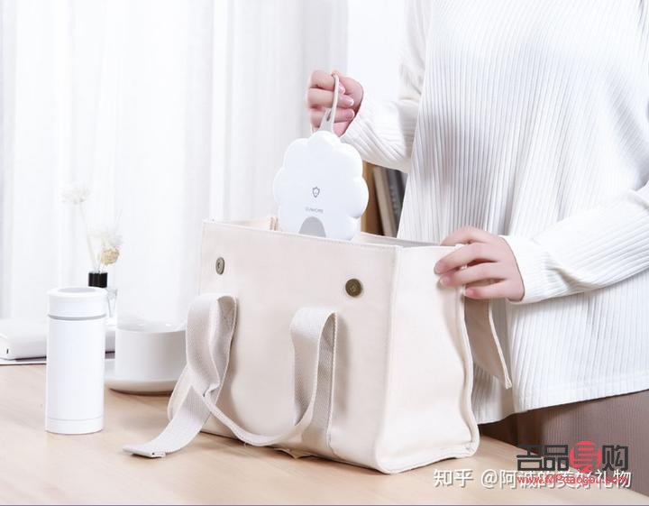 <h3>選擇適合老人的禮物：關愛與實用的完美結合</h3>
