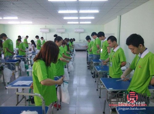 美容師哪個職業好(美容師哪個職業好找工作)