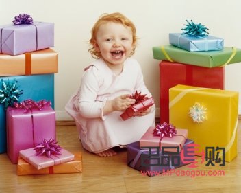 送嬰兒禮物送什么好(送嬰兒禮物送什么好首飾)