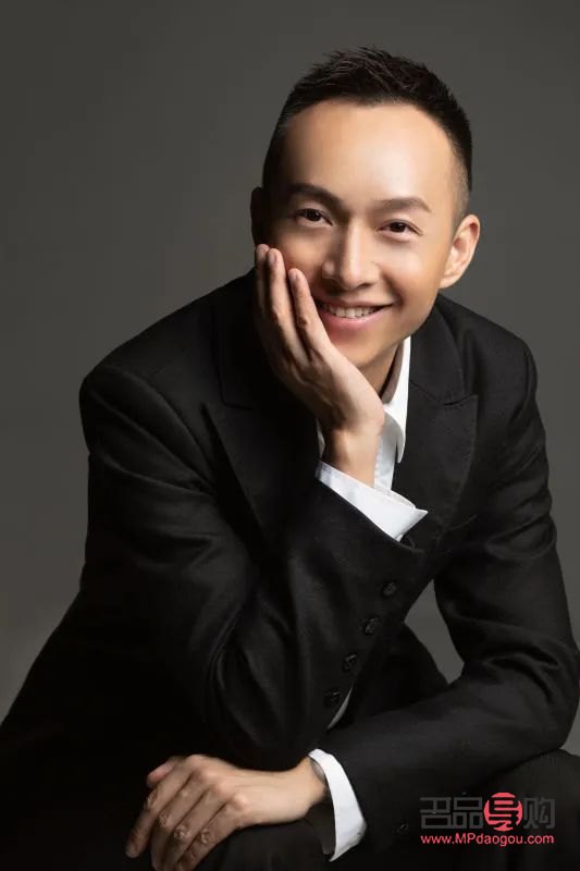 <h3>彩妝中間怎么畫，打造完美妝容的關鍵步驟</h3>