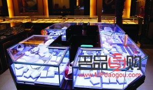 100萬可以開金店么(100萬可以開金店么現(xiàn)在)