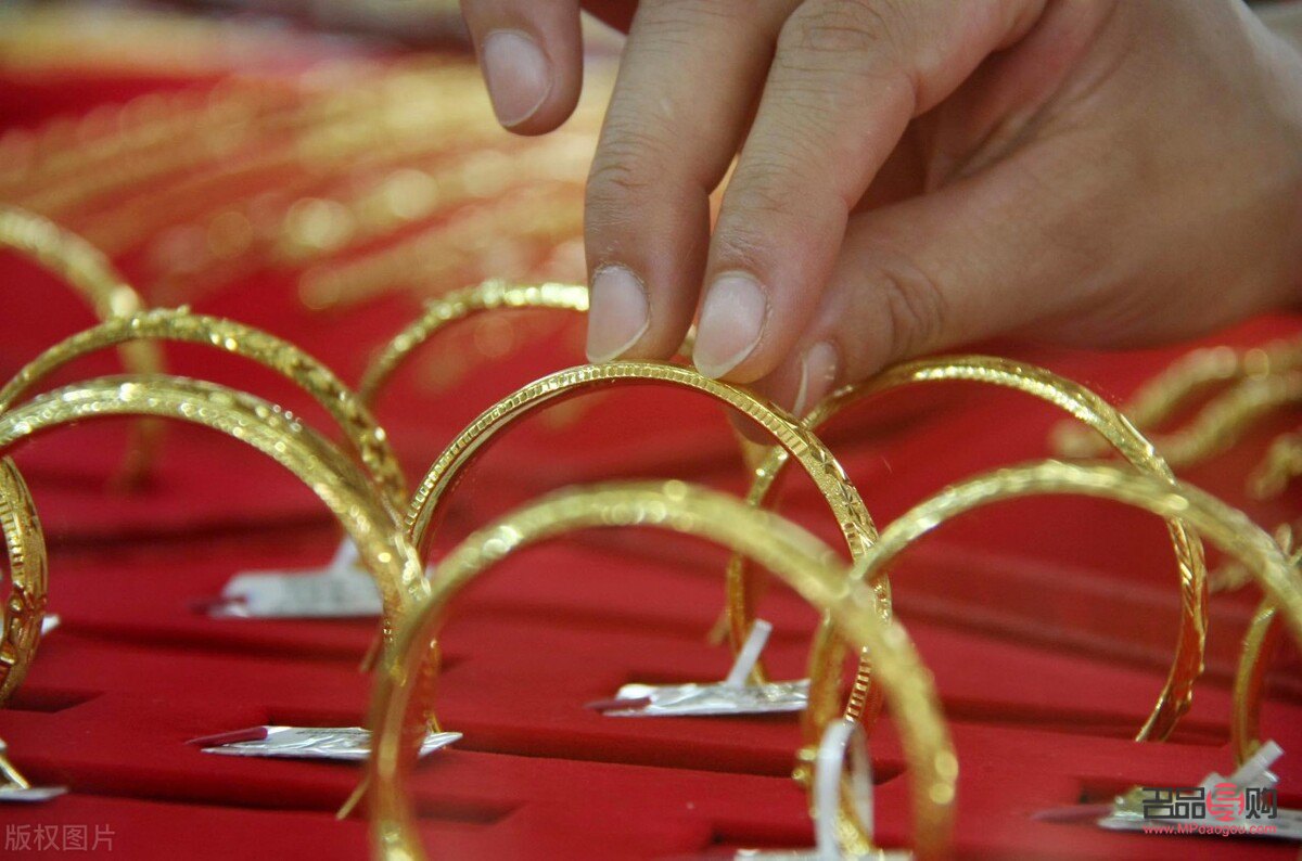 <h3>金店回收的黃金警察會查嗎？詳解黃金回收的監管與注意事項</h3>