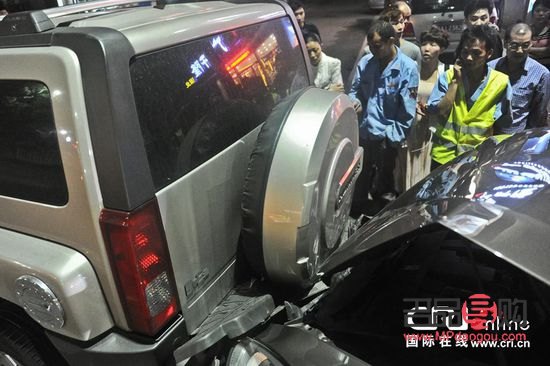 <h3>車禍醒來后的身體護(hù)理指南</h3>