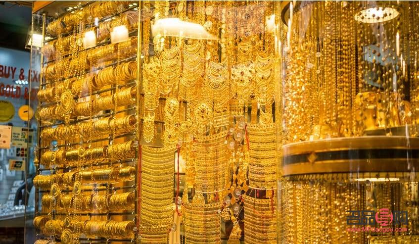 <h3>當黃金是去當鋪還是金店？一篇詳解指南</h3>