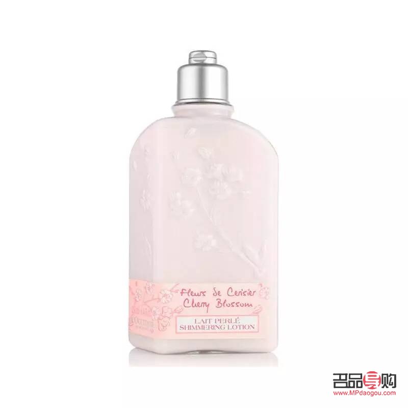 <h3>香奶奶身體護(hù)理：呵護(hù)肌膚，散發(fā)自然芬芳</h3>