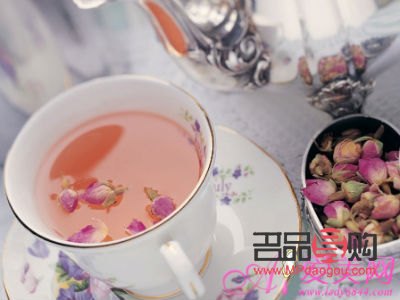 <h3>揭秘美容養(yǎng)顏茶，泡出靚麗人生</h3>