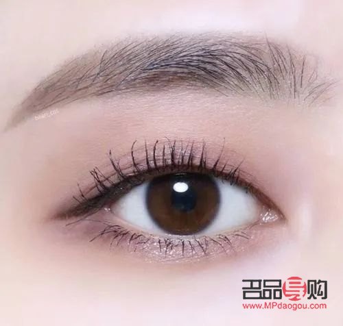 單眼皮和腫眼泡怎么區別(單眼皮和腫眼泡怎么區別)
