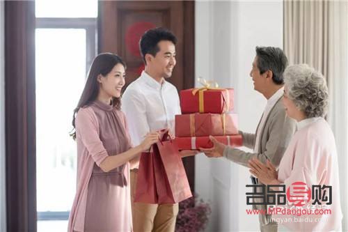 認干媽給什么禮物(認干媽給什么禮物比較好)