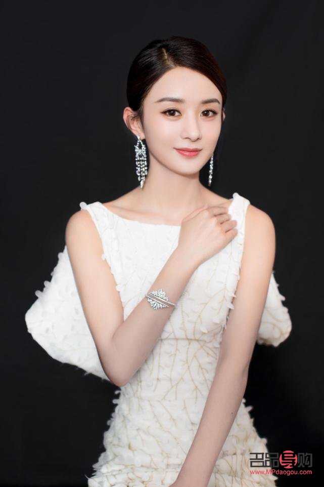 <h3>眼窩凹陷修復與去眼袋藥膏的選擇與使用</h3>