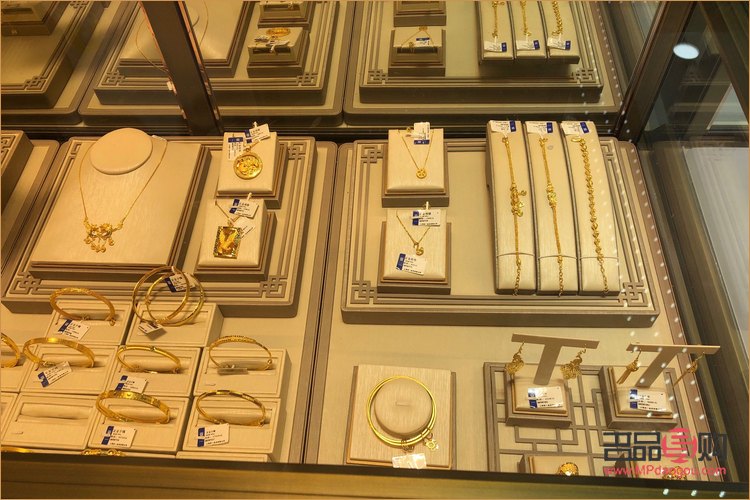 <h3>亞一金店回收價格探析：專業、公正與透明并存</h3>