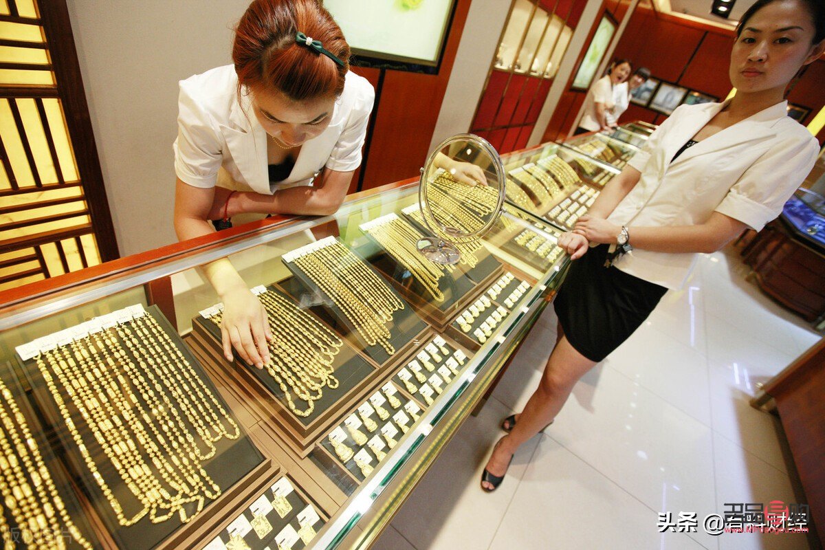 金店買黃金首飾多少錢一克(金店買黃金首飾多少錢一克呢)