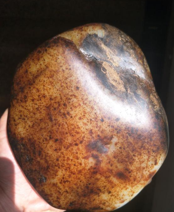70萬一克的羊脂白玉(100萬元的羊脂白玉籽料)插圖2
