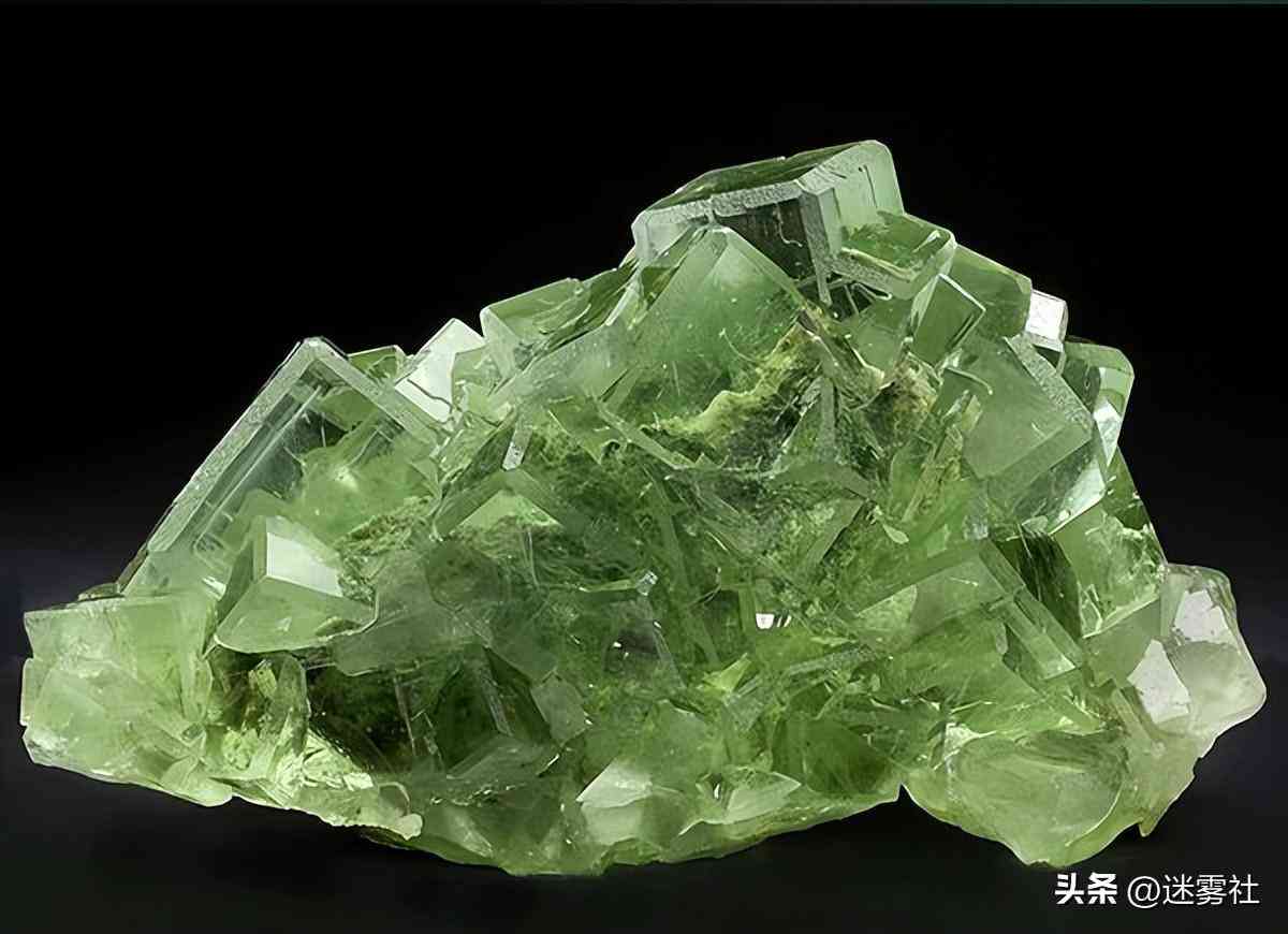 現在天然水晶原石多少錢一克(水晶石價格圖片 原石 純天然價格)