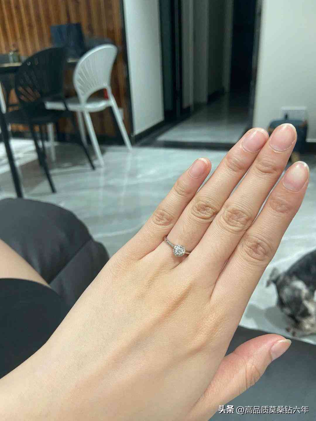 莫桑石價格多少一克拉(一克拉莫桑石的價格)